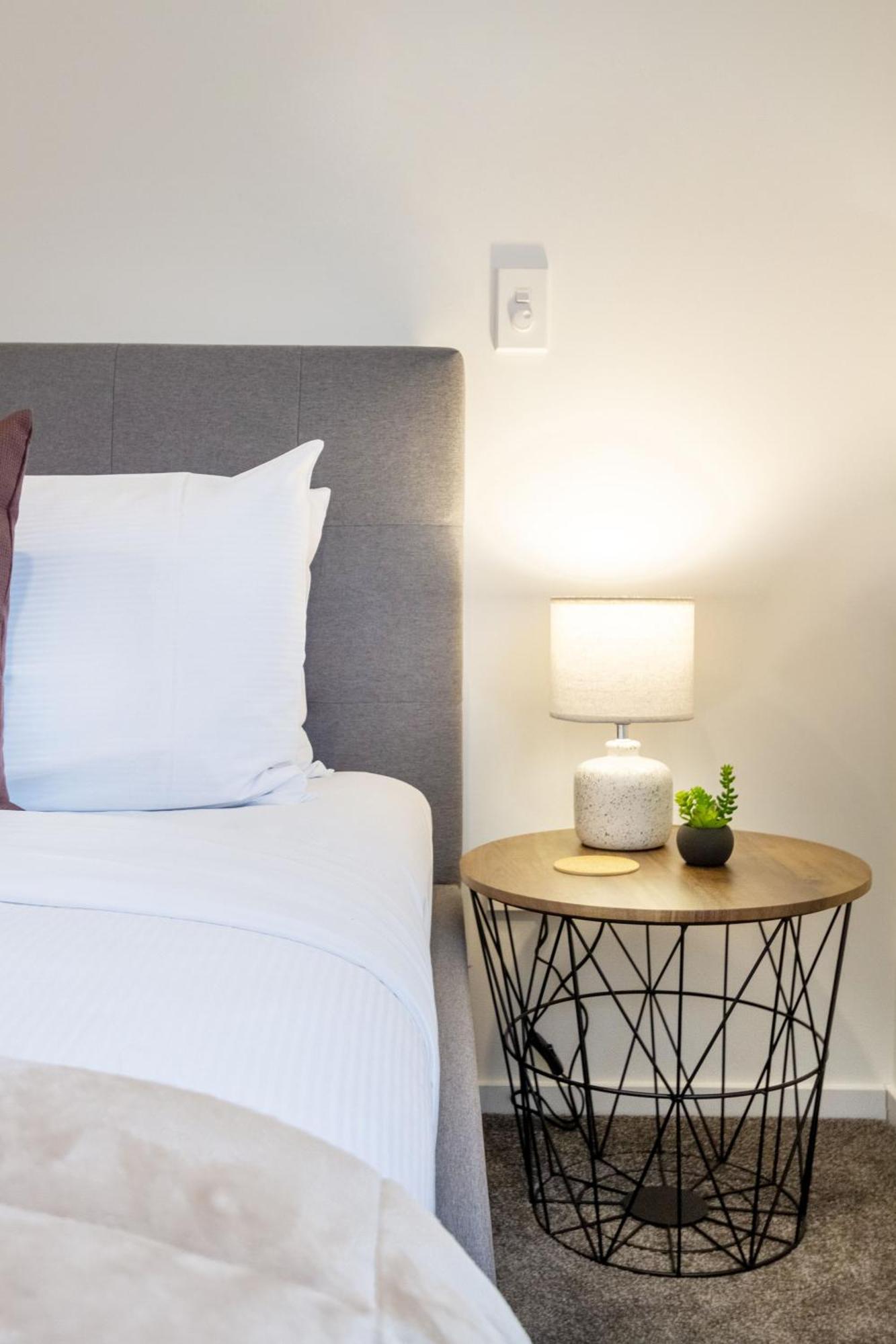 Executive Suite On Lichfield Street - 2 Bed 2 Bath Christchurch Kültér fotó