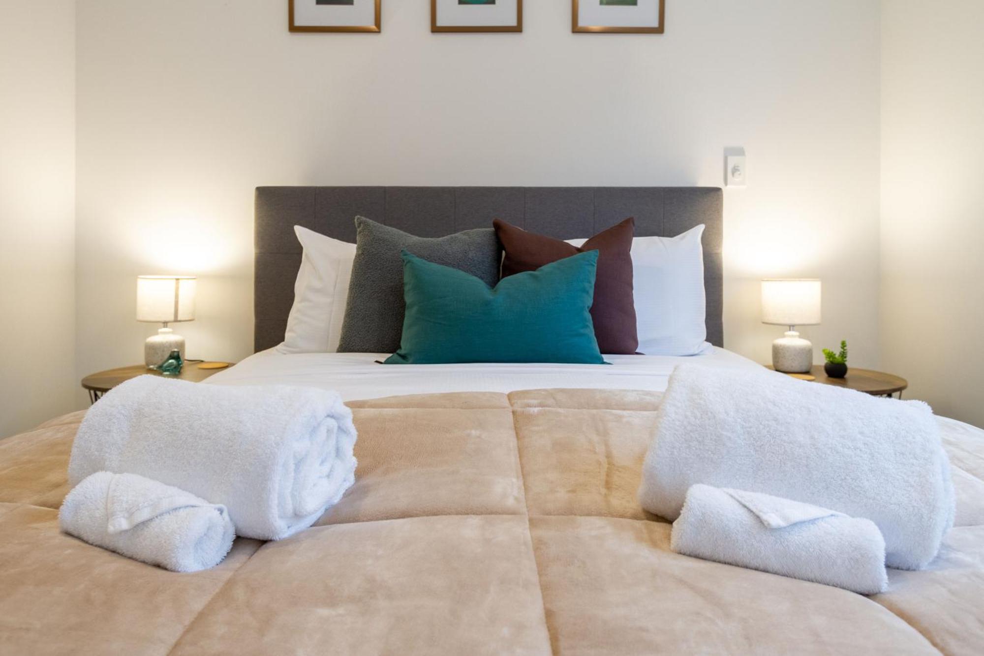 Executive Suite On Lichfield Street - 2 Bed 2 Bath Christchurch Kültér fotó