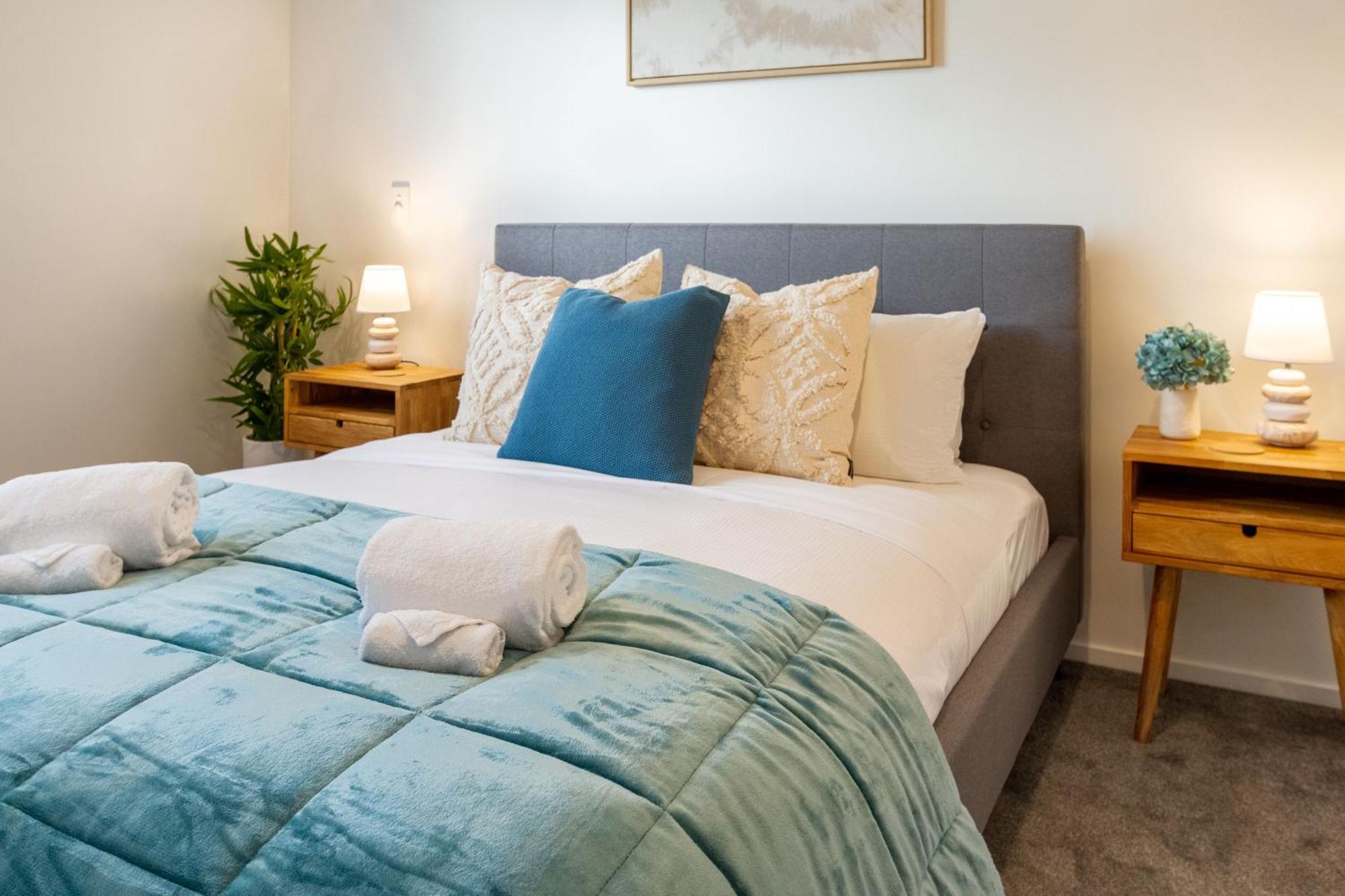 Executive Suite On Lichfield Street - 2 Bed 2 Bath Christchurch Kültér fotó